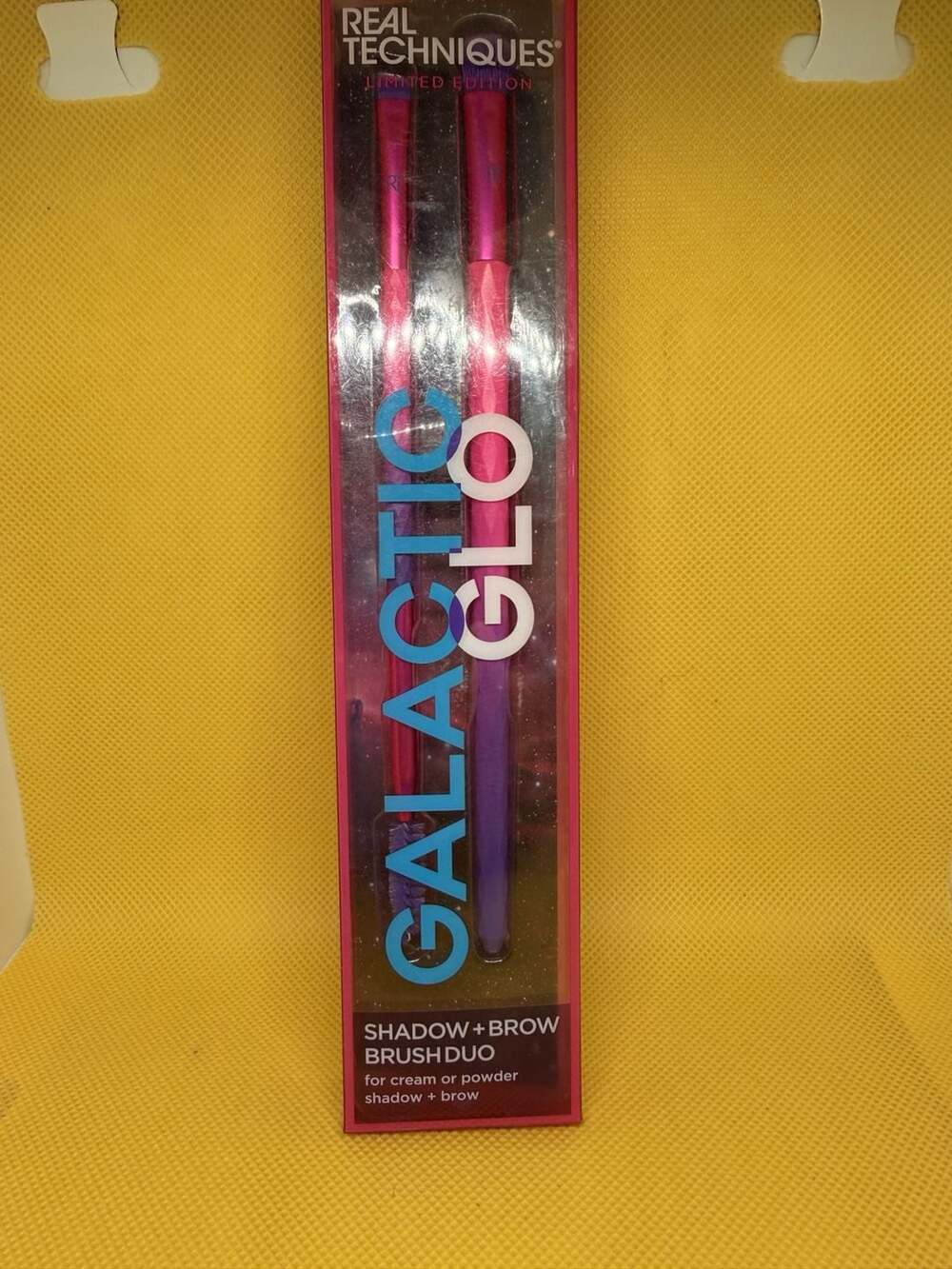 Real Techniques Galactic Glo Shadow + Brow Brush Duo
